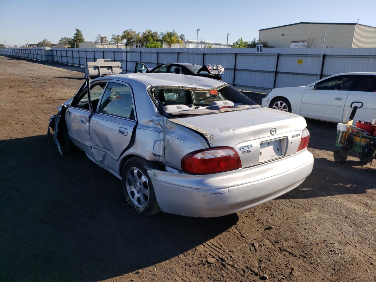 Photo 3 from auction – 2001 MAZDA 626 ES with VIN 1YVGF22C315241176