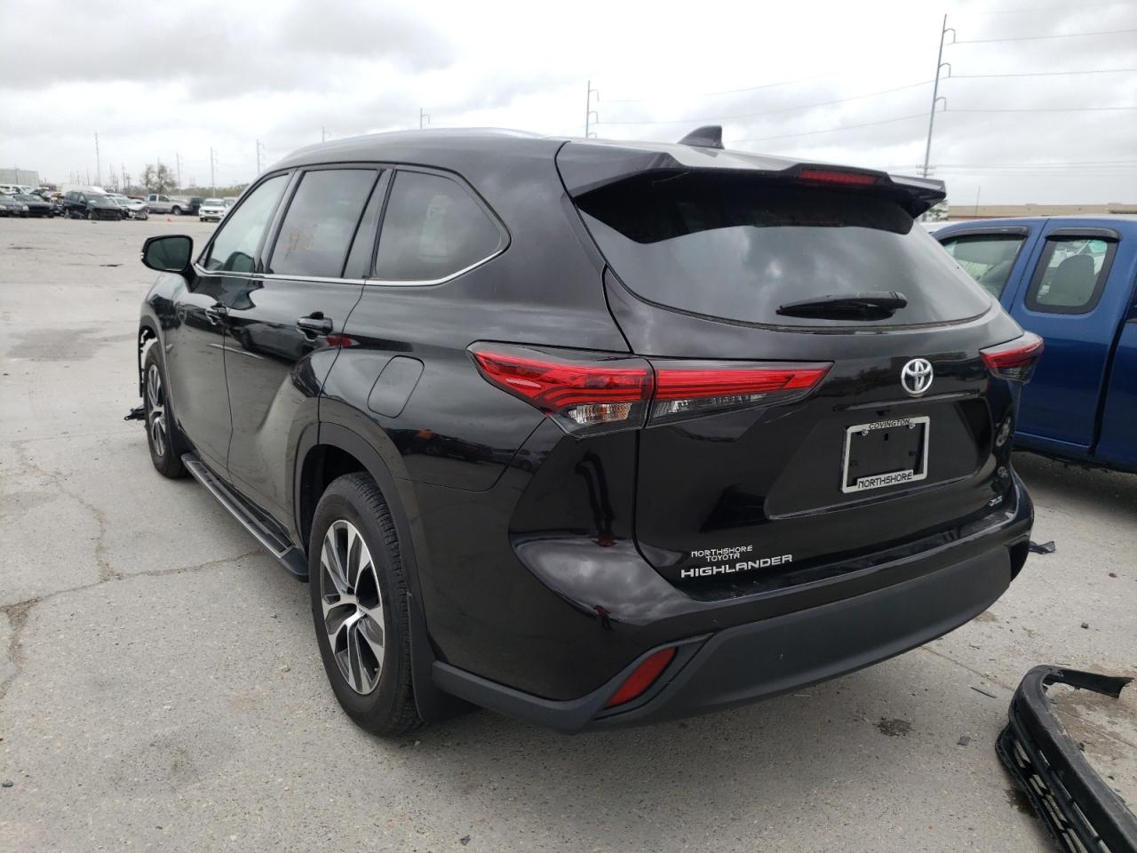 Photo 3 from auction – 2020 TOYOTA HIGHLANDER with VIN 5TDGZRAH6LS008523