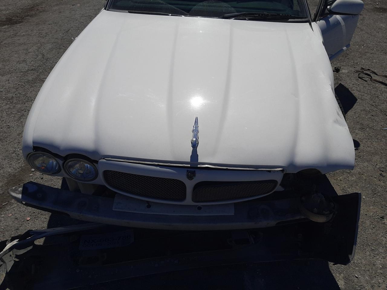 Photo 7 from auction – 2001 JAGUAR XJ8 with VIN SAJDA14C51LF29800