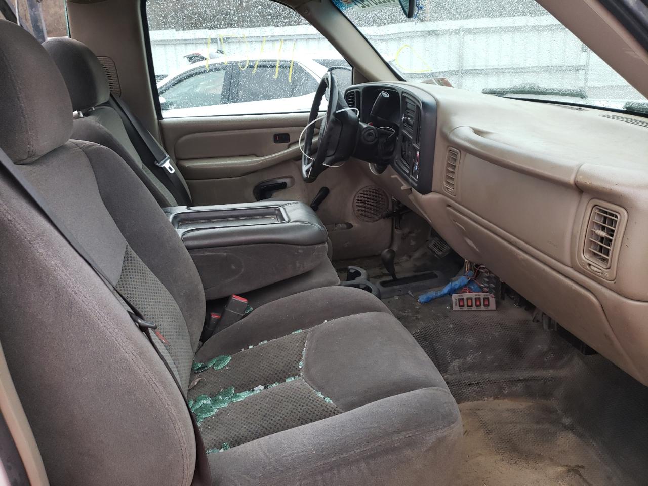 Photo 5 from auction – 2001 CHEVROLET SILVERADO with VIN 1GCHK24U11E280151