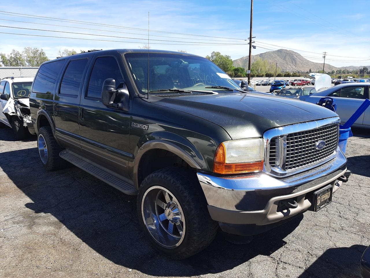 FORD EXCURSION 2000 with VIN 1FMNU43SXYEB85778 - Photo from auction