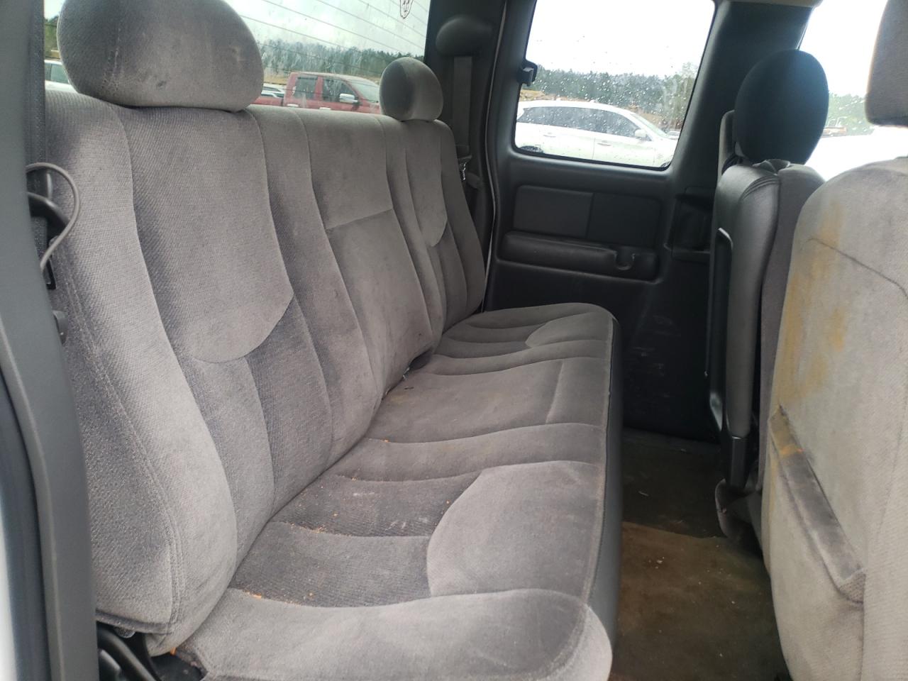 Photo 6 from auction – 2004 GMC NEW SIERRA with VIN 2GTEC19V241202110
