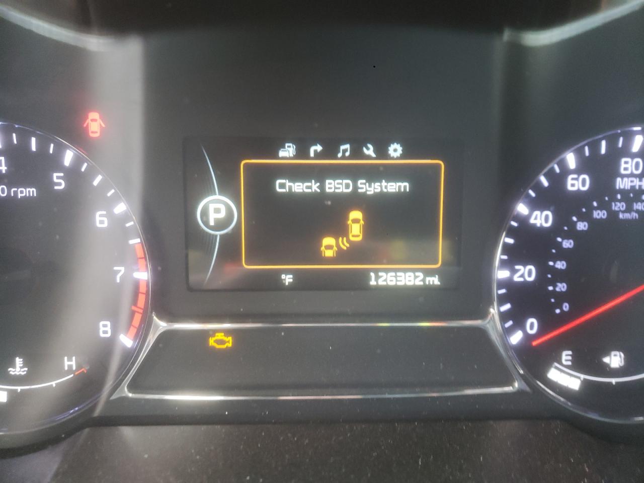 Photo 8 from auction – 2015 KIA OPTIMA SX with VIN 5XXGR4A67FG357150