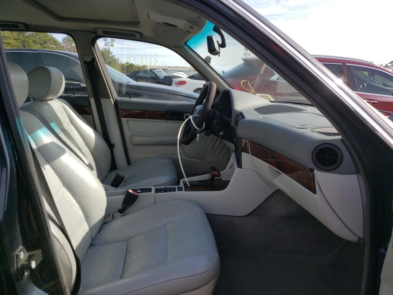 Photo 5 from auction – 1995 BMW 525 I AUTO with VIN WBAHD6326SGK58103
