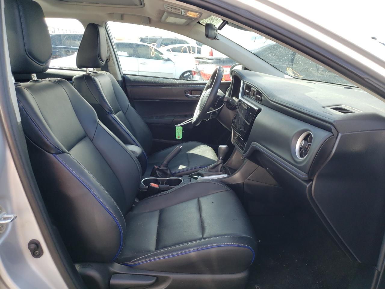 Photo 5 from auction – 2017 TOYOTA COROLLA L with VIN 2T1BURHE3HC904167
