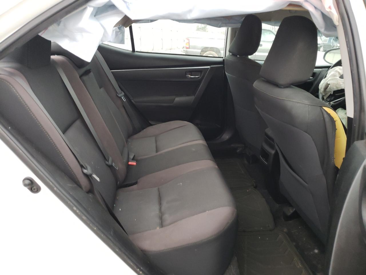 Photo 6 from auction – 2018 TOYOTA COR L/LE/L with VIN 5YFBURHE3JP851833