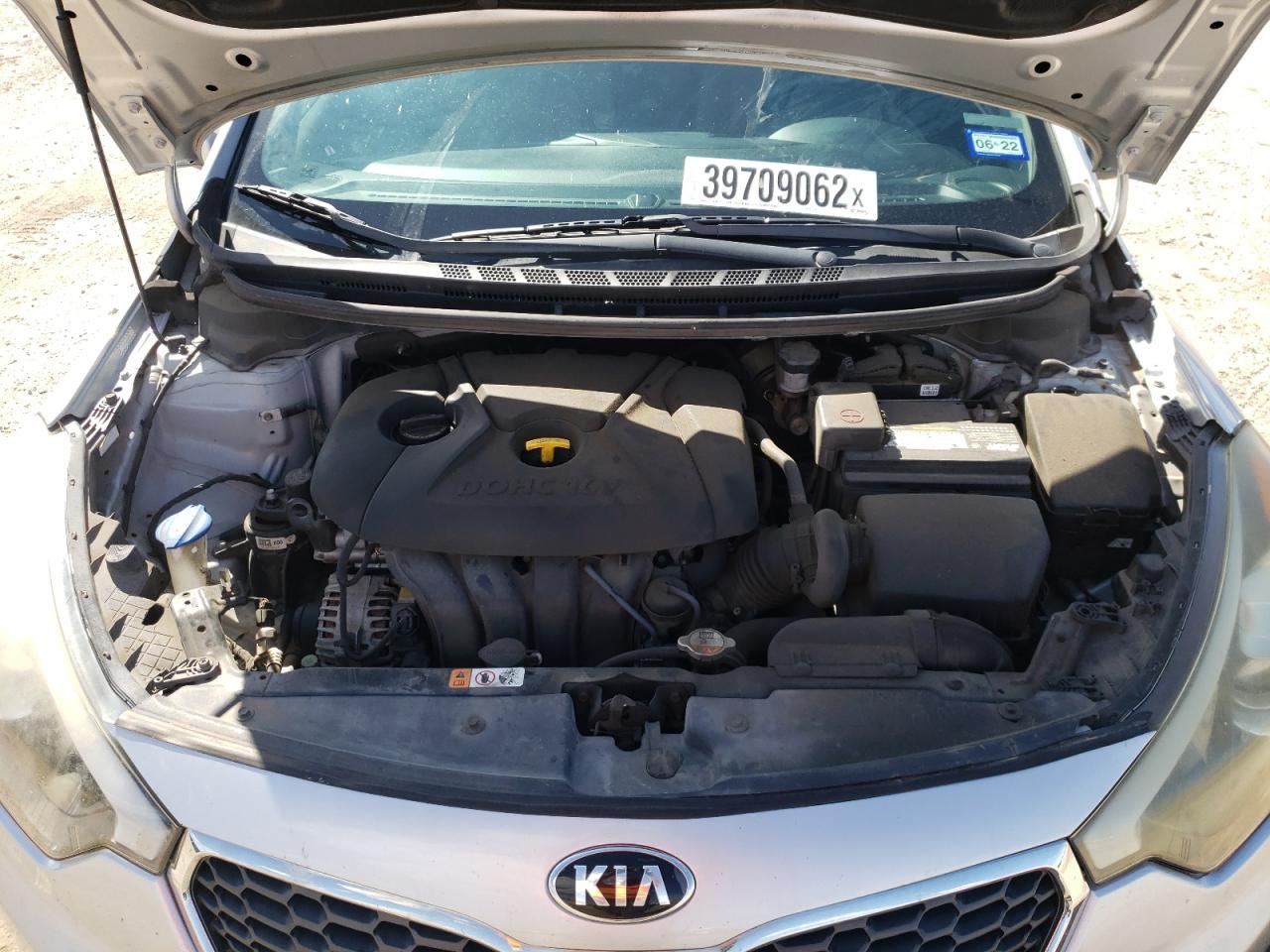 Photo 7 from auction – 2016 KIA FORTE LX with VIN KNAFX4A60G5572115