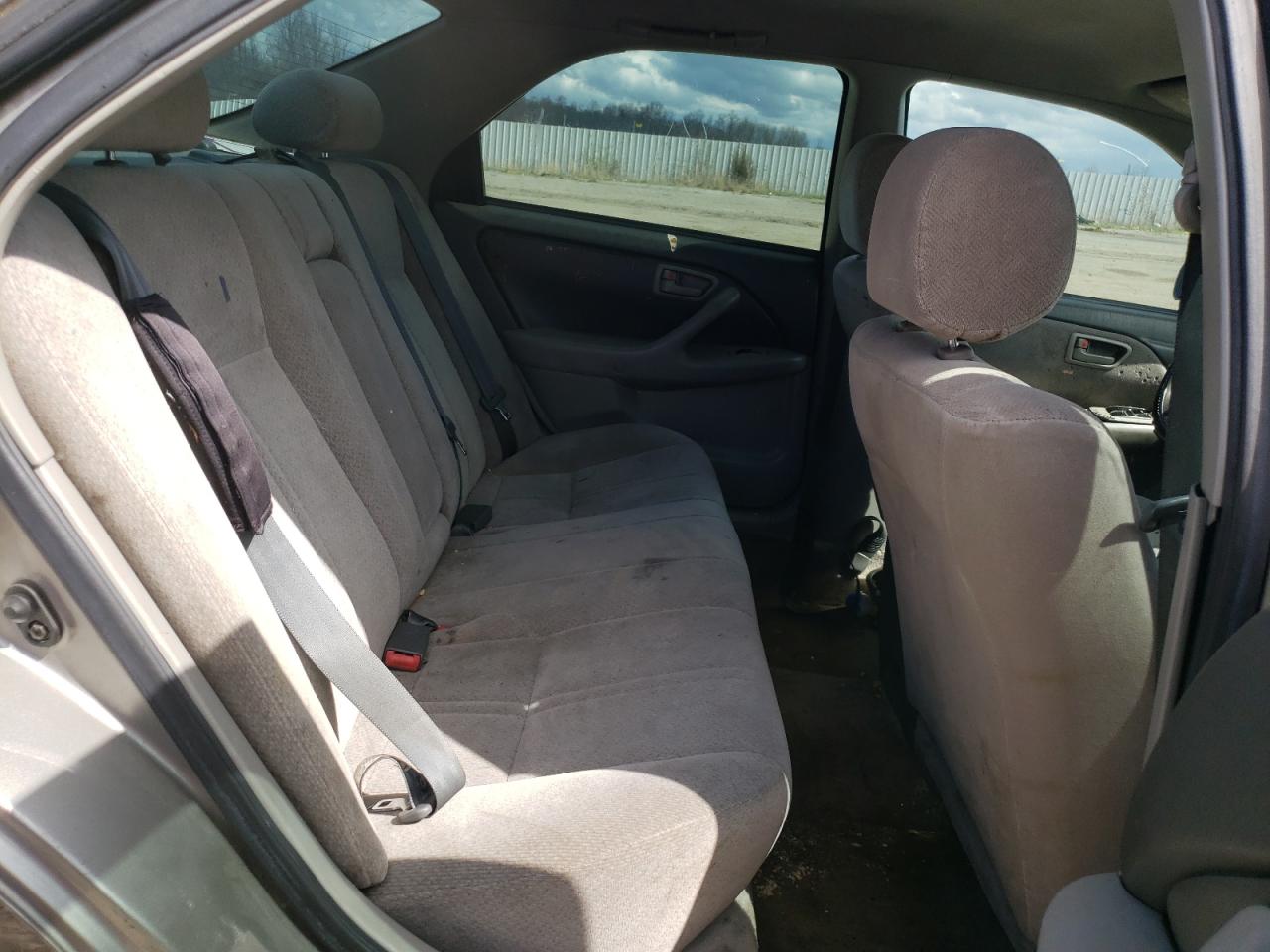 Photo 6 from auction – 2000 TOYOTA CAMRY CE with VIN JT2BG22K5Y0457700