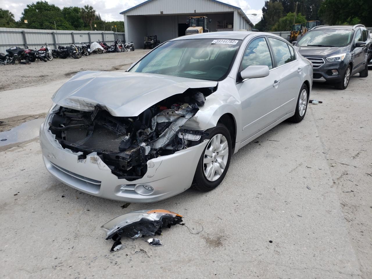 Photo 2 from auction – 2011 NISSAN ALTIMA BAS with VIN 1N4AL2AP4BC104081