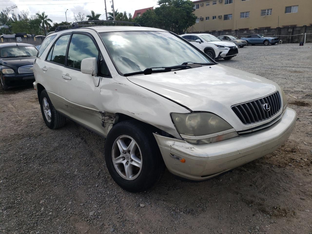 LEXUS RX 300 1999 with VIN JT6HF10U2X0066657 - Photo from auction
