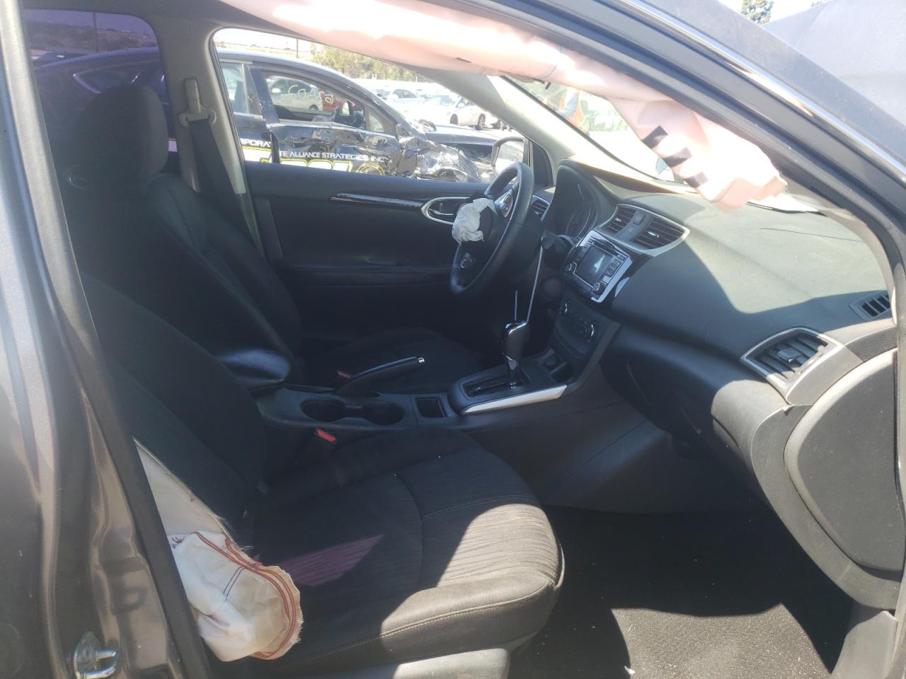 Photo 5 from auction – 2017 NISSAN SENTRA S with VIN 3N1AB7AP0HL720791