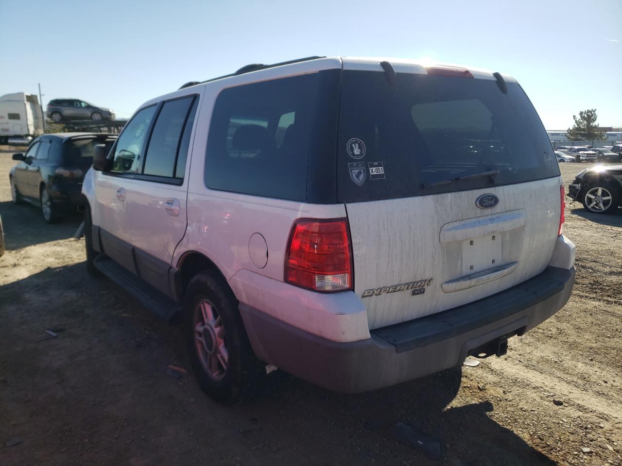 Photo 3 from auction – 2003 FORD EXPEDITION with VIN 1FMPU16L93LA60836