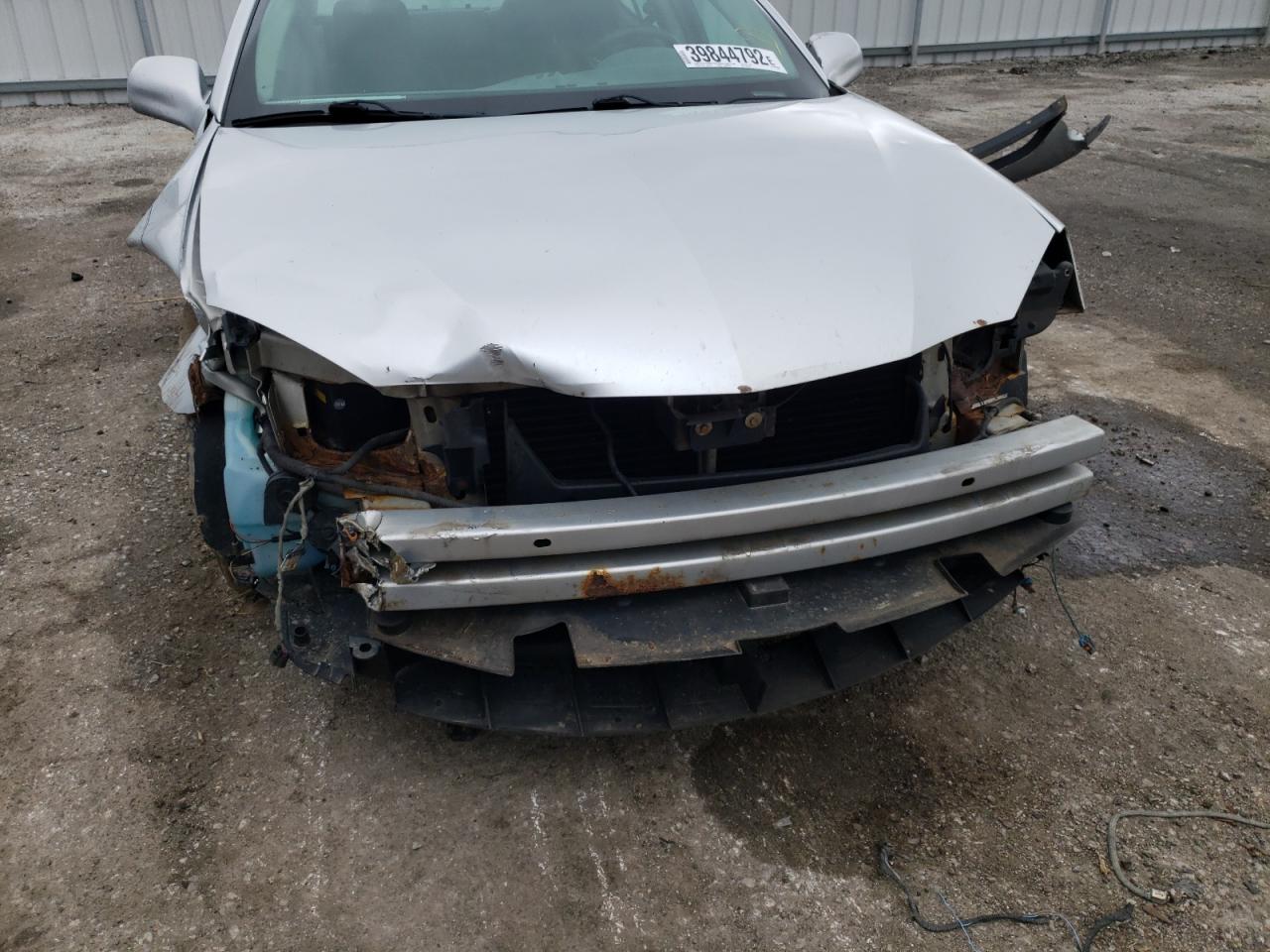 Photo 9 from auction – 2004 PONTIAC GRAND PRIX with VIN 2G2WP522441374353