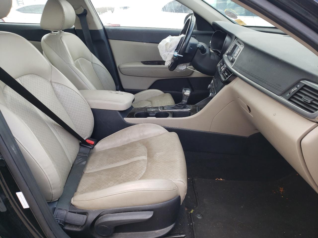 Photo 5 from auction – 2016 KIA OPTIMA EX with VIN 5XXGU4L30GG048834