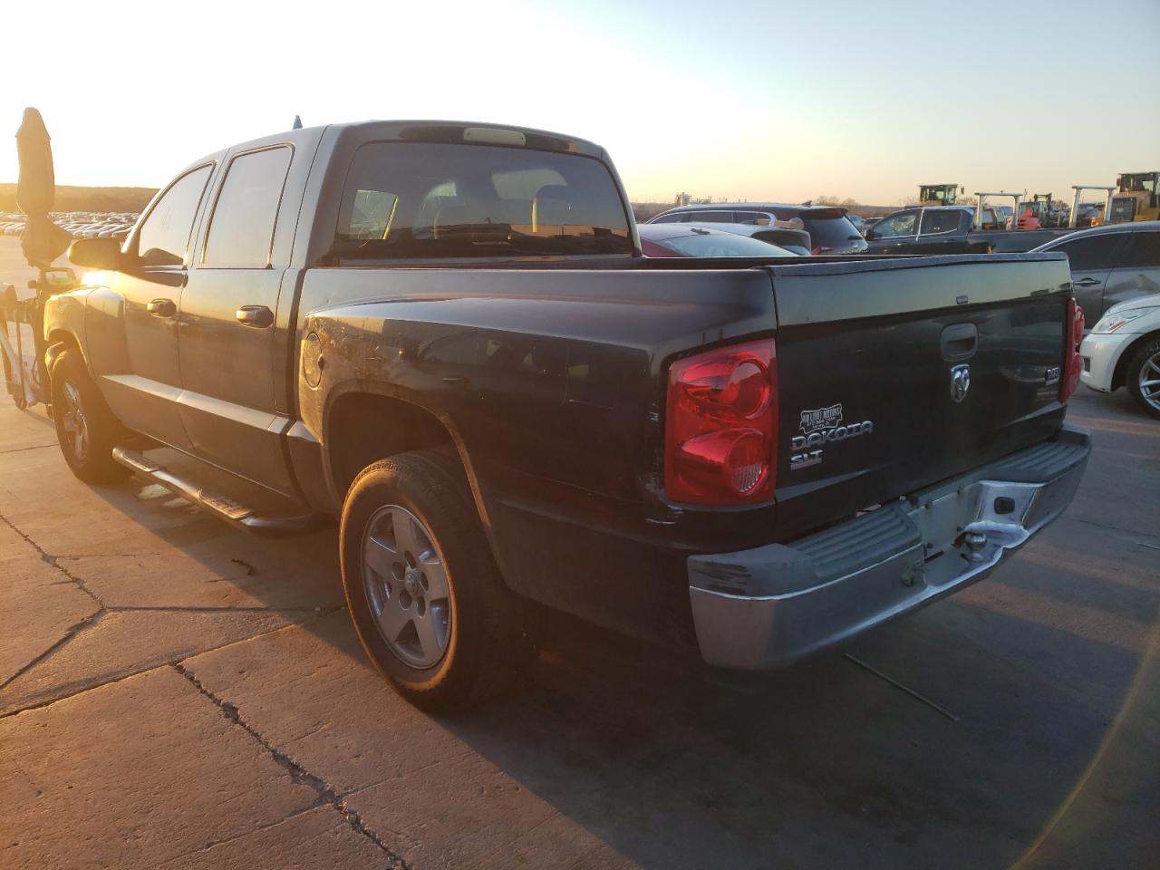 Photo 3 from auction – 2005 DODGE DAKOTA QUA with VIN 1D7HE48N45S304123