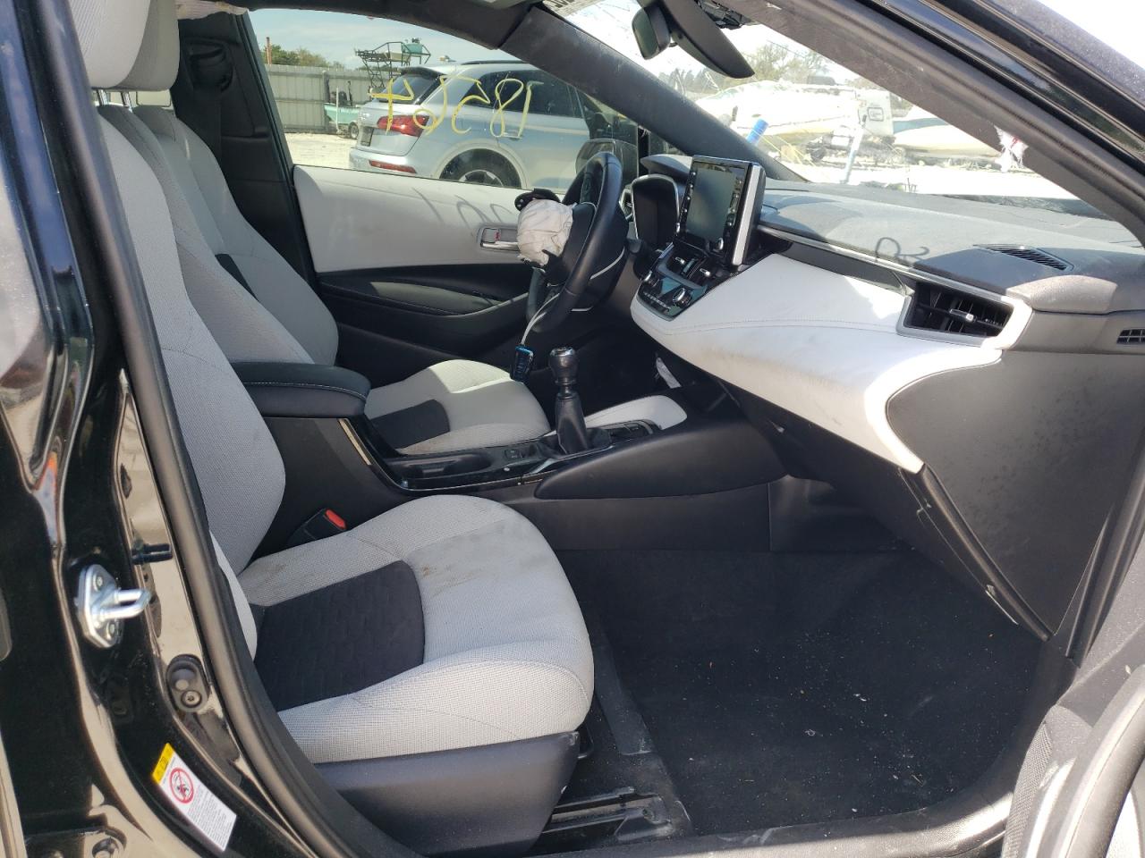 Photo 5 from auction – 2020 TOYOTA COROLLA SE with VIN JTNB4RBE3L3080077