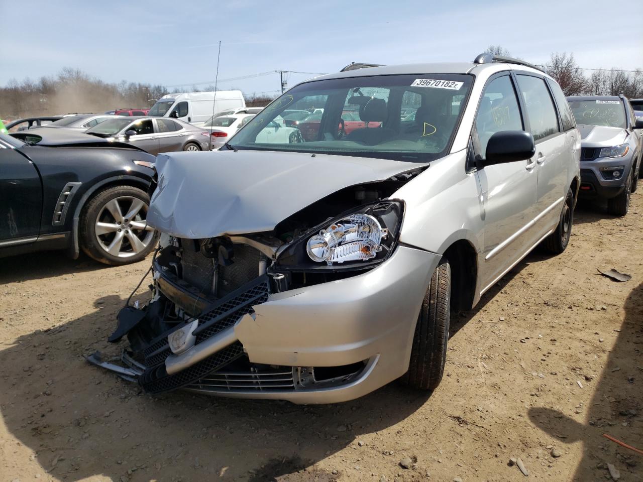 Photo 2 from auction – 2005 TOYOTA SIENNA CE with VIN 5TDZA23C35S368022