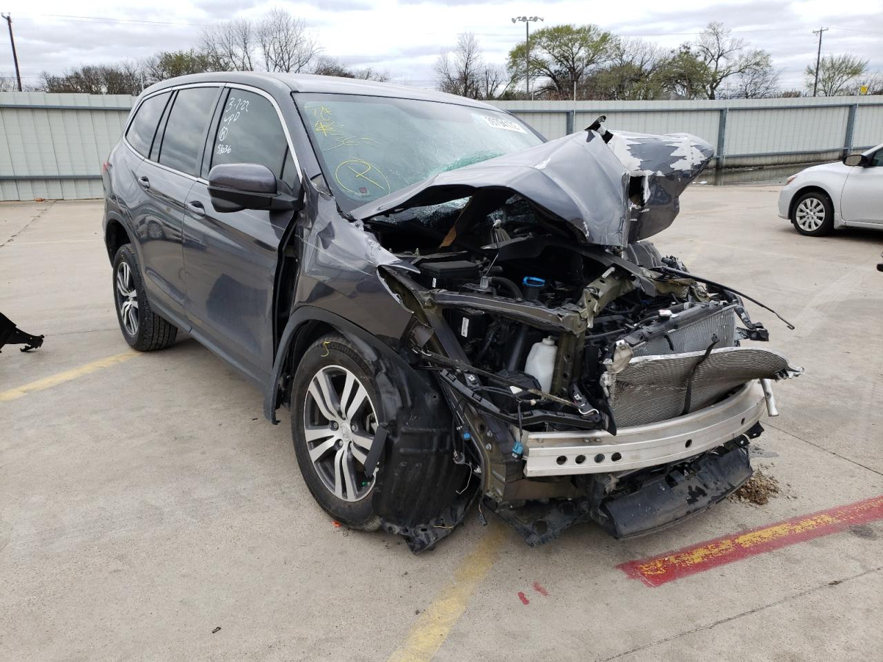 HONDA PILOT EX 2018 with VIN 5FNYF5H32JB006950 - Photo from auction