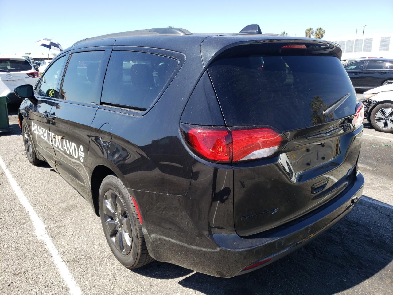 Photo 3 from auction – 2019 CHRYSLER PACIFICA H with VIN 2C4RC1H76KR590297