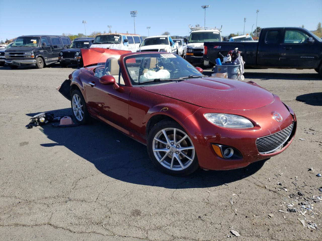 MAZDA MX-5 MIATA 2011 with VIN JM1NC2PF6B0218241 - Photo from auction