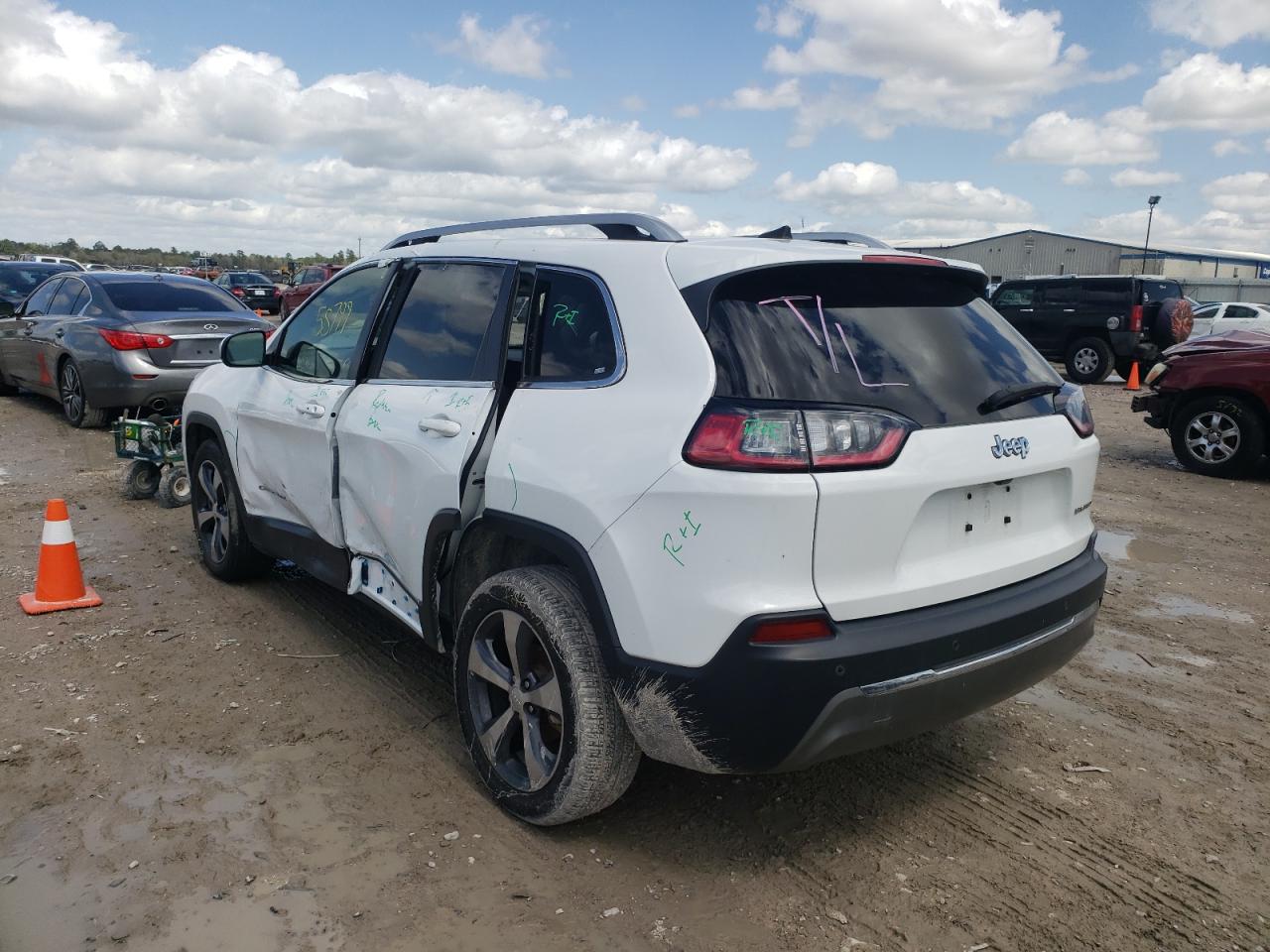 Photo 3 from auction – 2019 JEEP CHEROKEE L with VIN 1C4PJLDB6KD183795