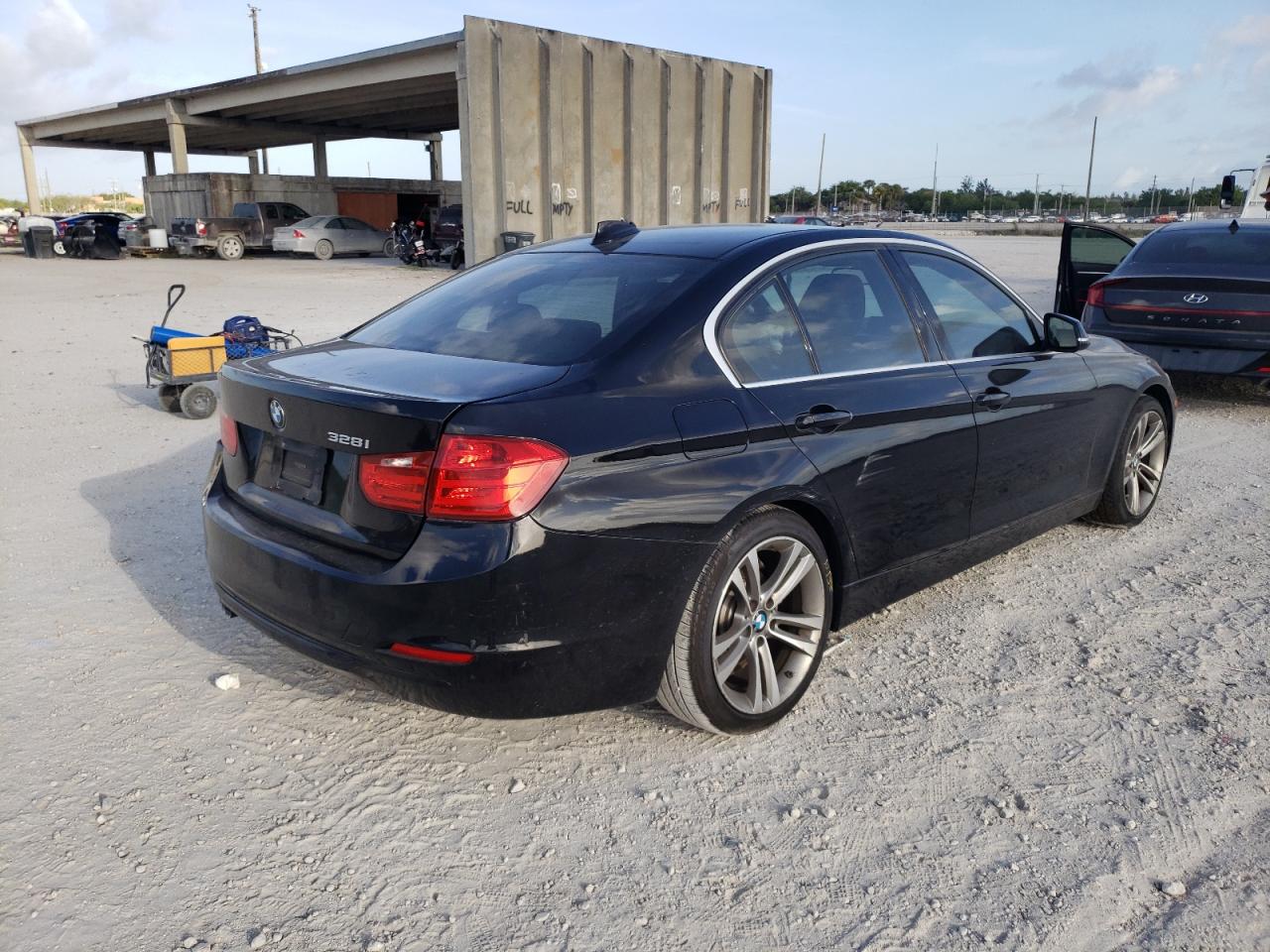 Photo 4 from auction – 2015 BMW 328 I with VIN WBA3A5C53FF607060