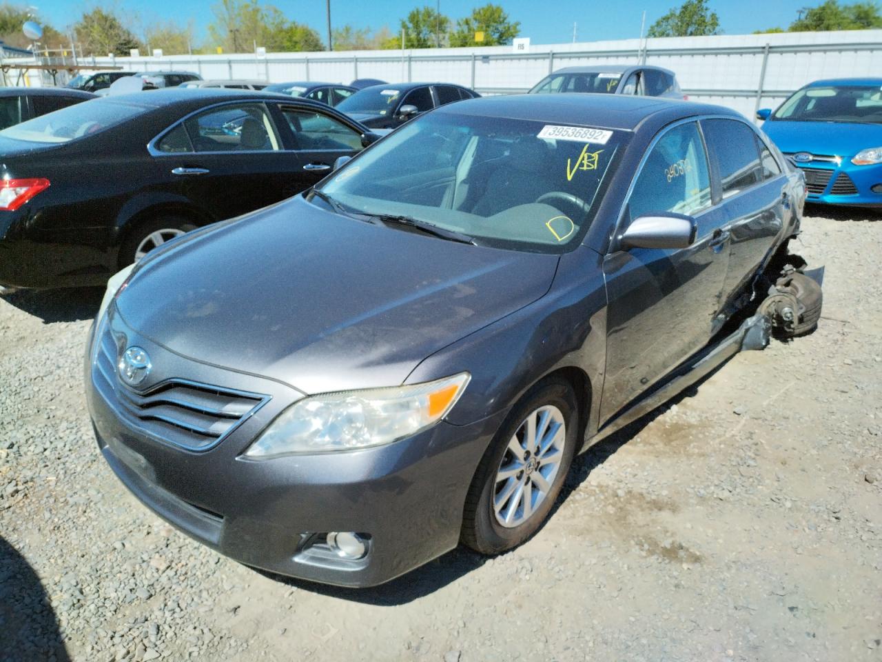 Foto 2 de la subasta – 2011 TOYOTA CAMRY BASE con VIN 4T1BF3EK5BU228960