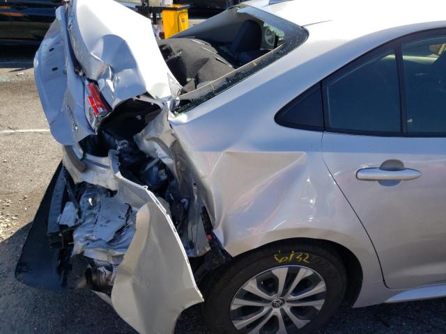 Photo 9 from auction – 2021 TOYOTA COROLLA LE with VIN JTDEAMDE2MJ000176