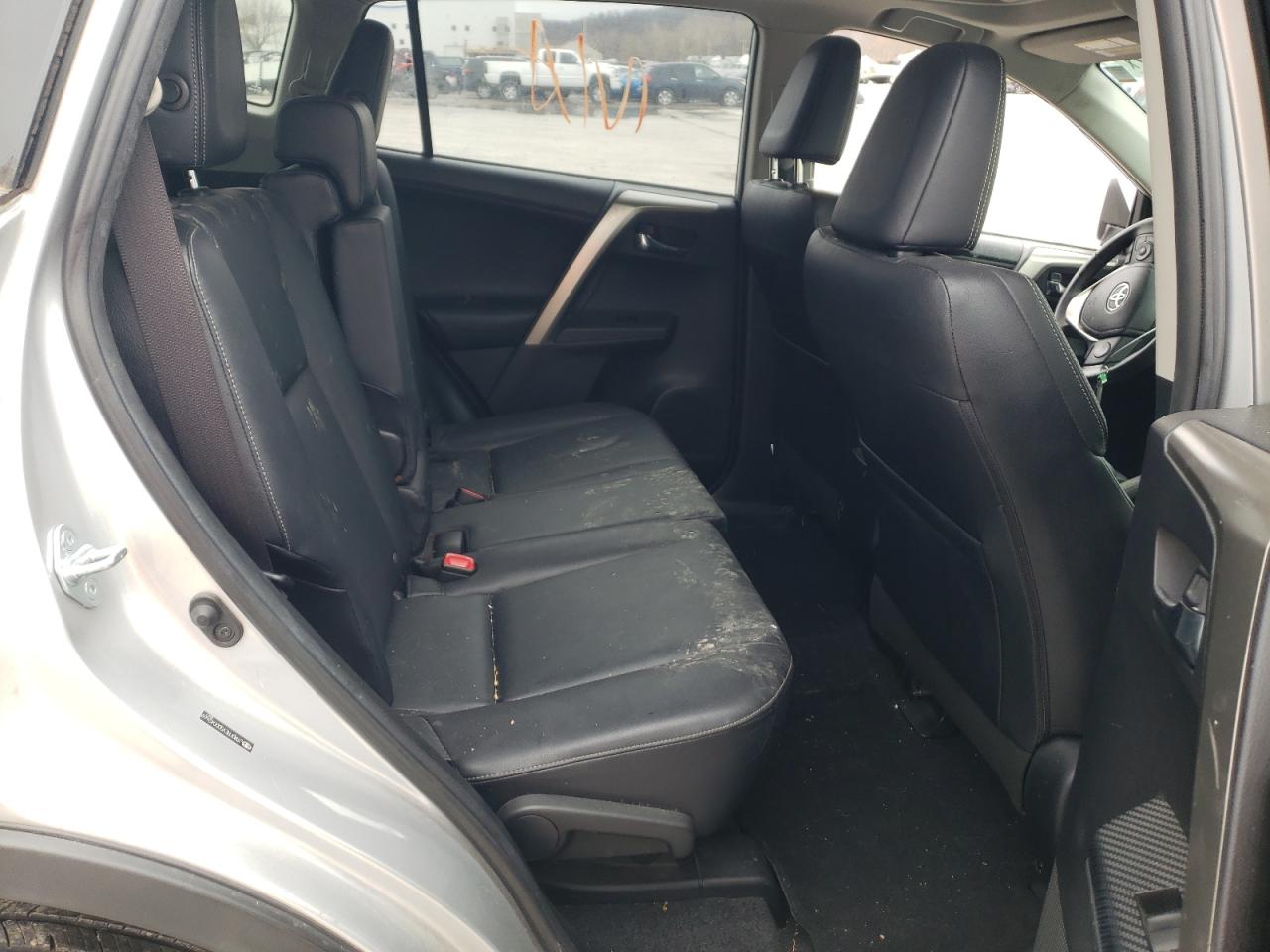 Photo 6 from auction – 2013 TOYOTA RAV4 LIMIT with VIN JTMDFREV5DD042669