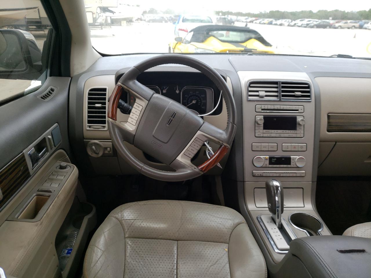 Photo 9 from auction – 2007 LINCOLN MKX with VIN 2LMDU68C77BJ38862