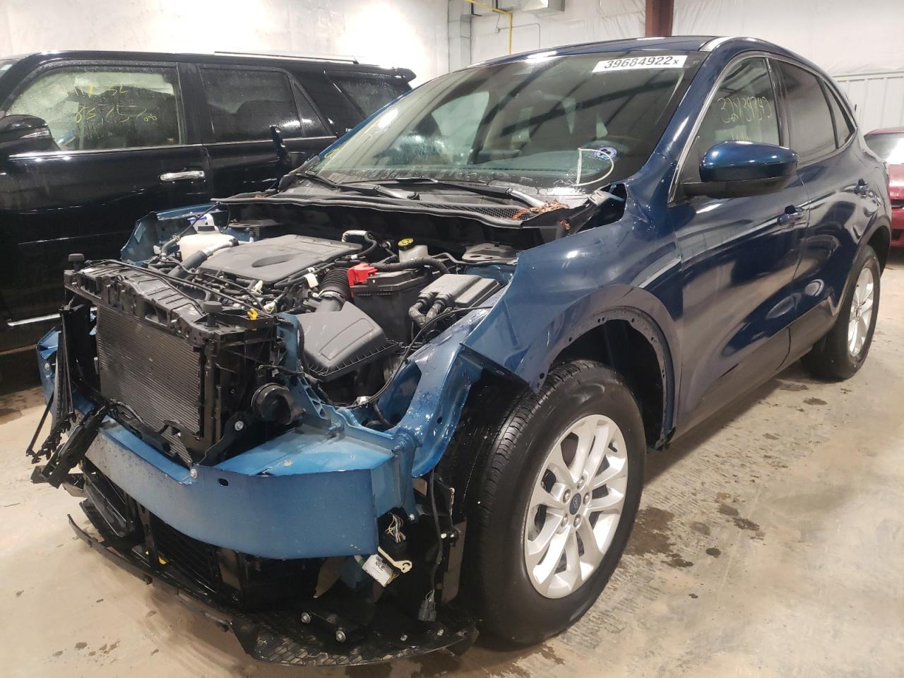 Photo 2 from auction – 2020 FORD ESCAPE SE with VIN 1FMCU9G62LUA95721