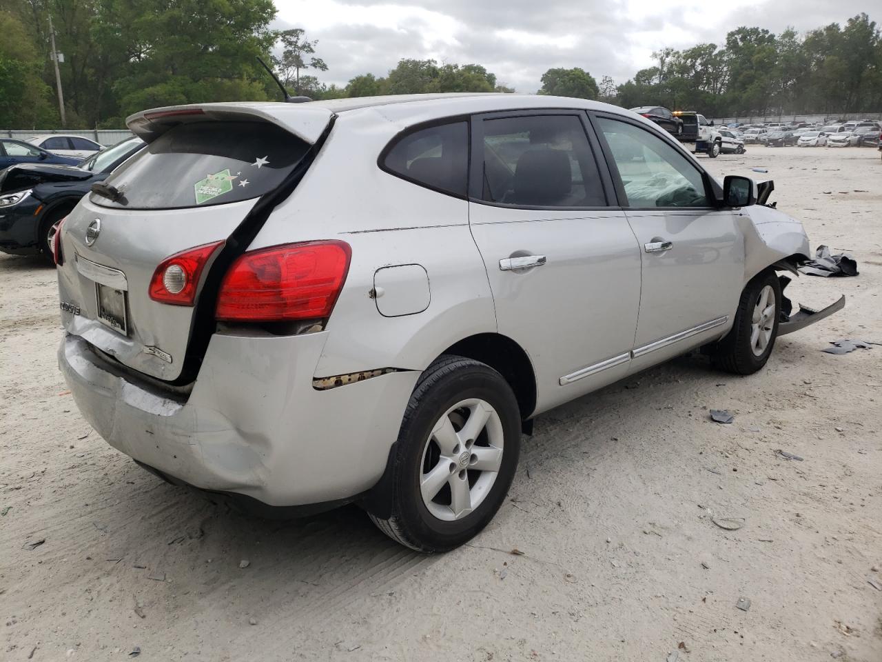 Photo 4 from auction – 2013 NISSAN ROGUE S with VIN JN8AS5MT8DW553888