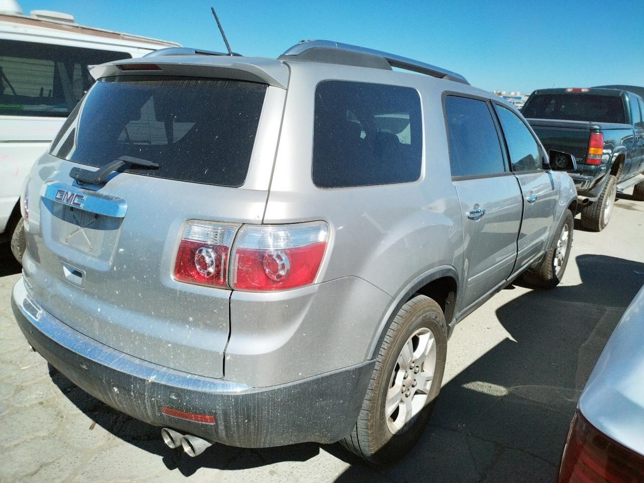 Photo 4 from auction – 2008 GMC ACADIA SLE with VIN 1GKER13758J134765
