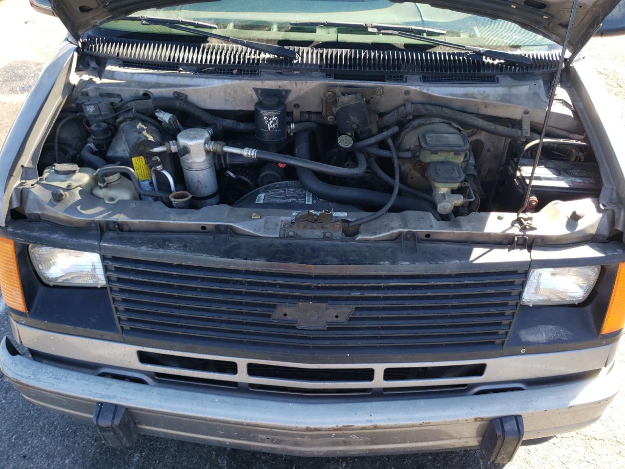 Photo 7 from auction – 1994 CHEVROLET ASTRO with VIN 1GCDM19Z1RB197839