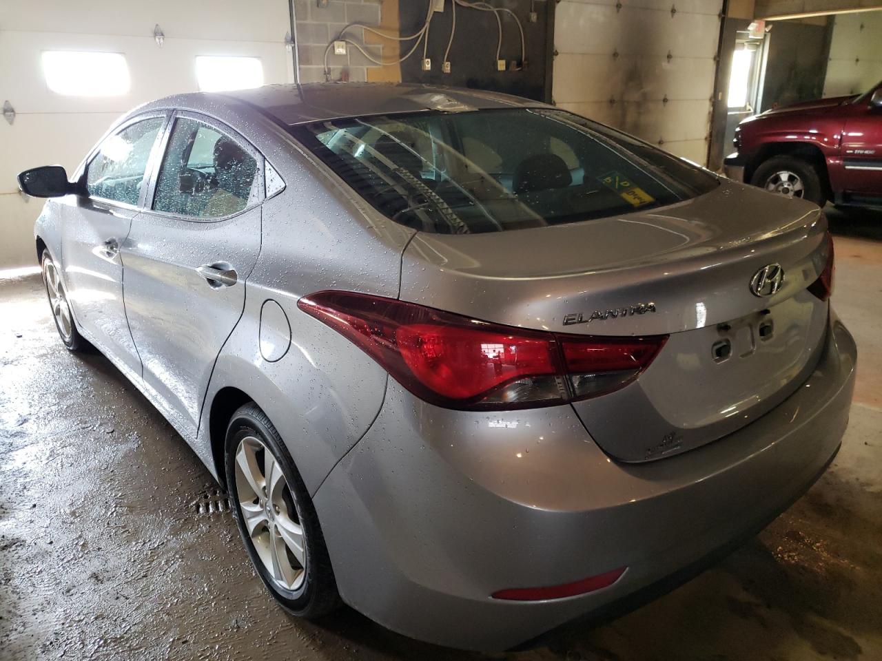 Photo 3 from auction – 2016 HYUNDAI ELANTRA SE with VIN 5NPDH4AE6GH764945