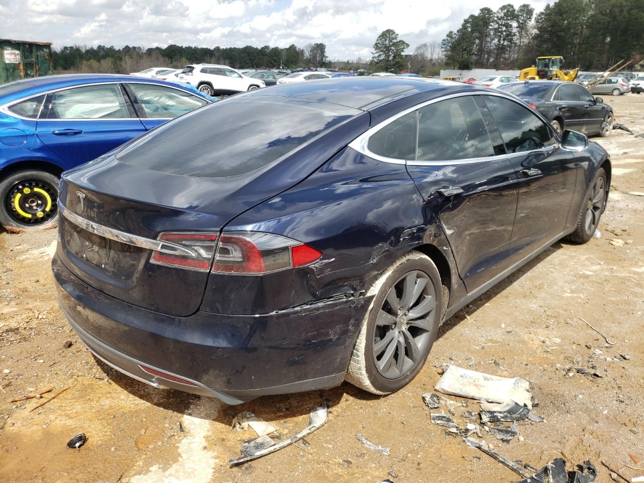 Photo 4 from auction – 2014 TESLA MODEL S with VIN 5YJSA1H19EFP64589