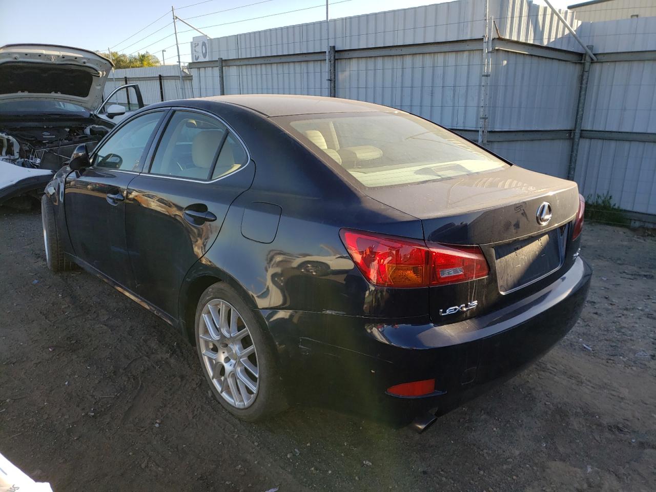 Photo 3 from auction – 2006 LEXUS IS 250 with VIN JTHBK262162011575