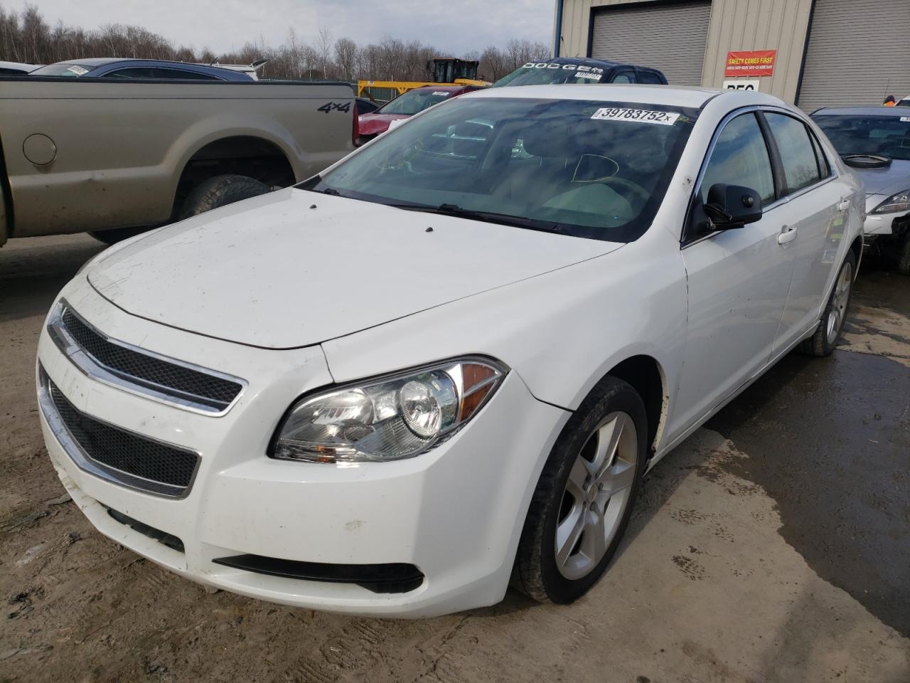 Photo 2 from auction – 2011 CHEVROLET MALIBU LS with VIN 1G1ZB5E11BF324972