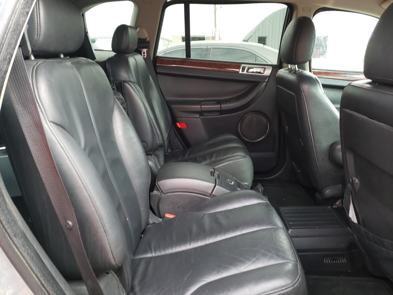 Photo 6 from auction – 2004 CHRYSLER PACIFICA with VIN 2C8GF68404R179223