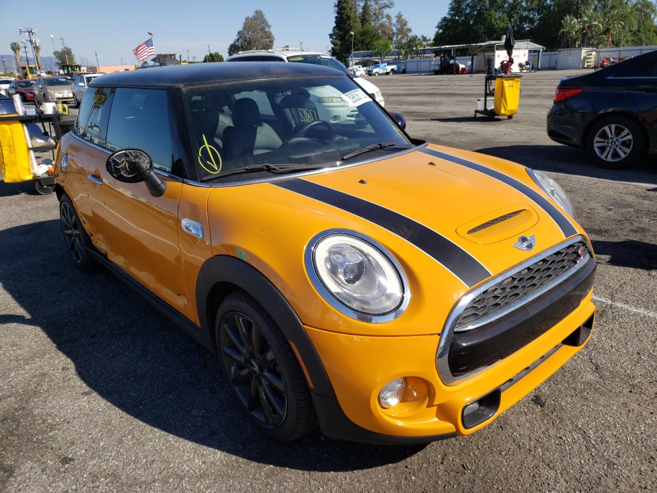 MINI COOPER S 2016 with VIN WMWXP7C55G2A43516 - Photo from auction