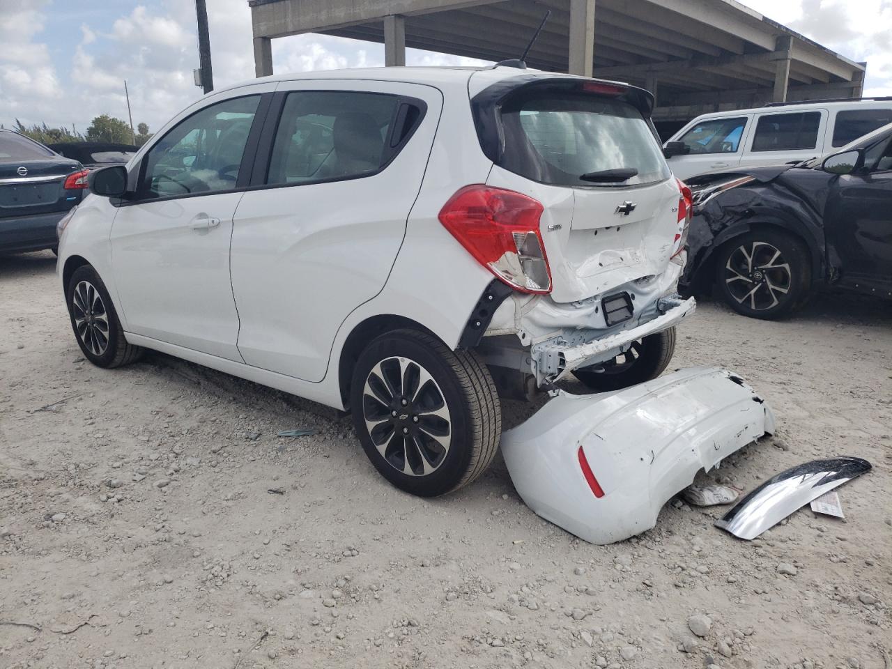Photo 3 from auction – 2021 CHEVROLET SPARK 1LT with VIN KL8CD6SA3MC225830