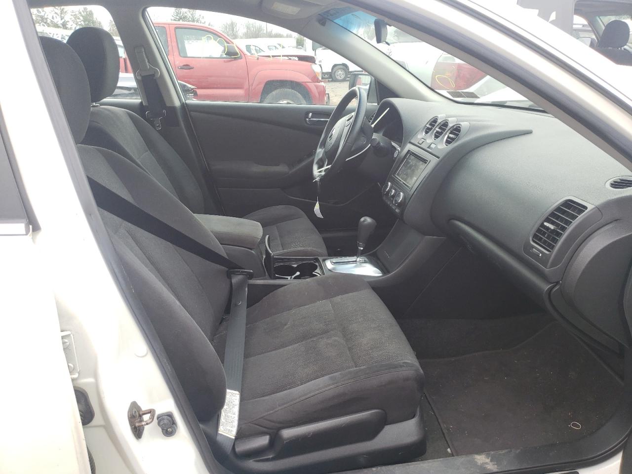 Photo 5 from auction – 2010 NISSAN ALTIMA HYB with VIN 1N4CL2AP8AC142128