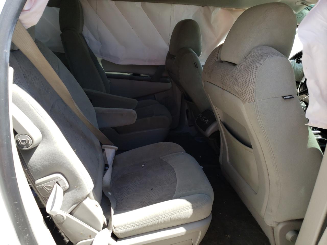 Photo 6 from auction – 2015 BUICK ENCLAVE with VIN 5GAKRAKD7FJ177234