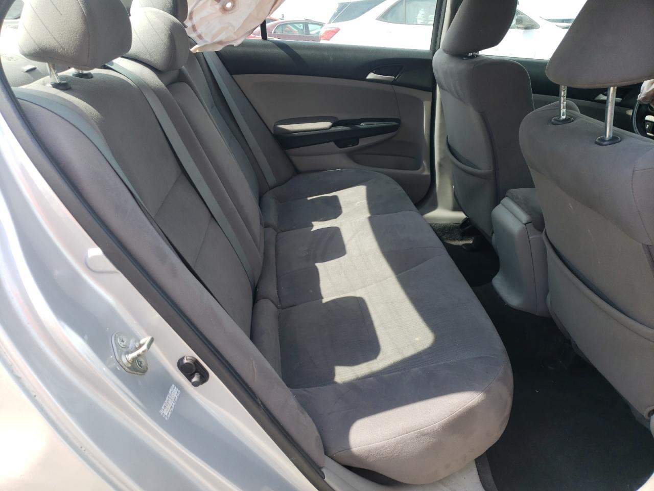 Photo 6 from auction – 2011 HONDA ACCORD LX with VIN 1HGCP2F38BA156484