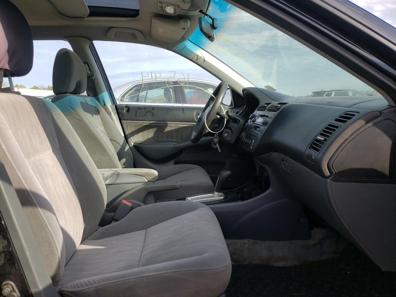 Photo 5 from auction – 2004 HONDA CIVIC EX with VIN 2HGES26744H556573