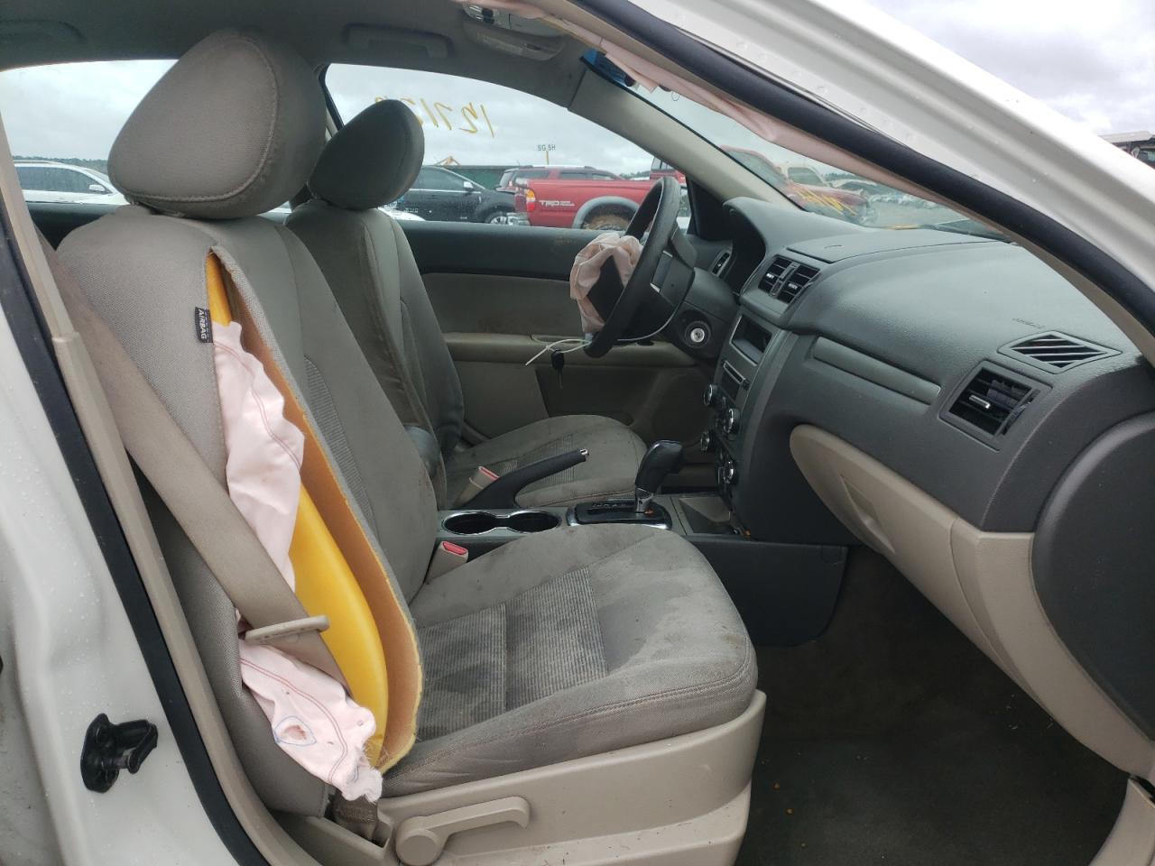 Photo 5 from auction – 2011 FORD FUSION SE with VIN 3FAHP0HA9BR199229