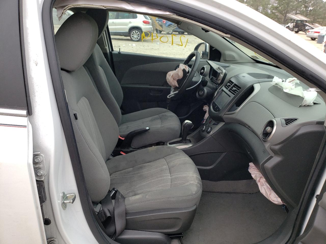 Photo 5 from auction – 2016 CHEVROLET SONIC LT with VIN 1G1JC5SH1G4139724
