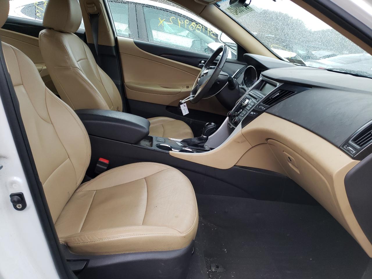 Фото 5 с аукциона – 2011 HYUNDAI SONATA SE с VIN 5NPEC4AC2BH102161