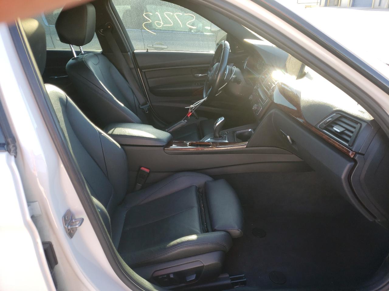 Photo 5 from auction – 2015 BMW 335 I with VIN WBA3A9C52FK472880