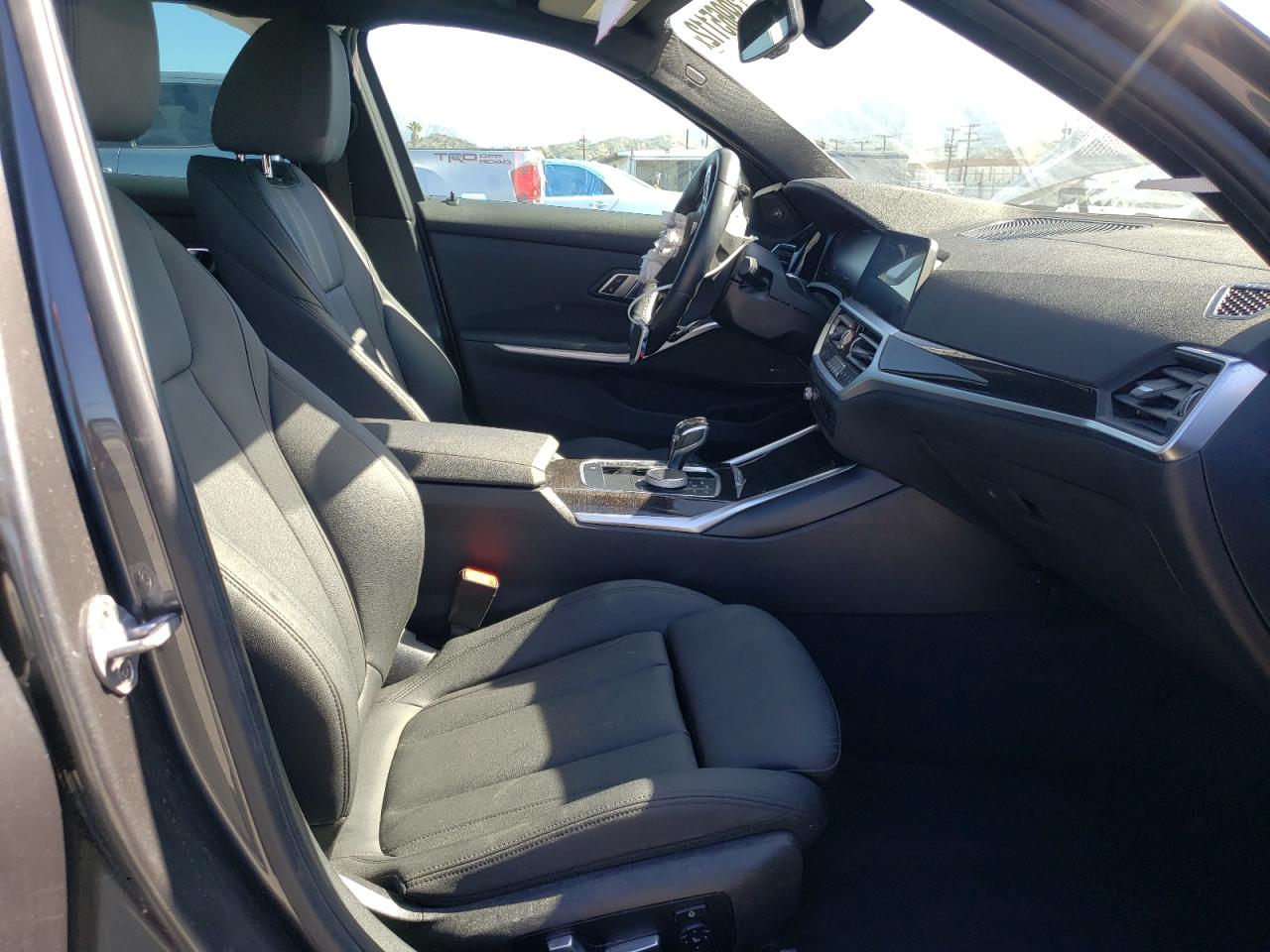 Photo 5 from auction – 2020 BMW M340I with VIN 3MW5U7J07L8B26445